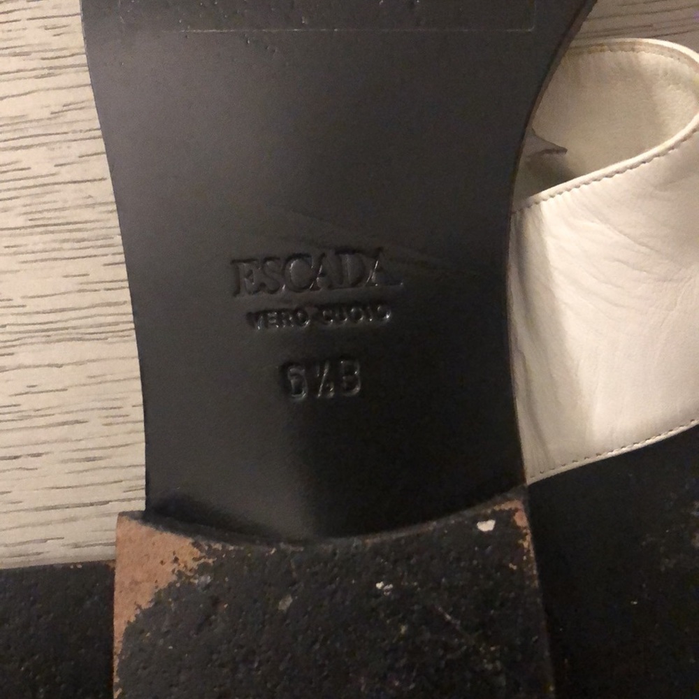 ESCADA white sandals Vintage Size 6.5 B fit 7 - Picture 7 of 9
